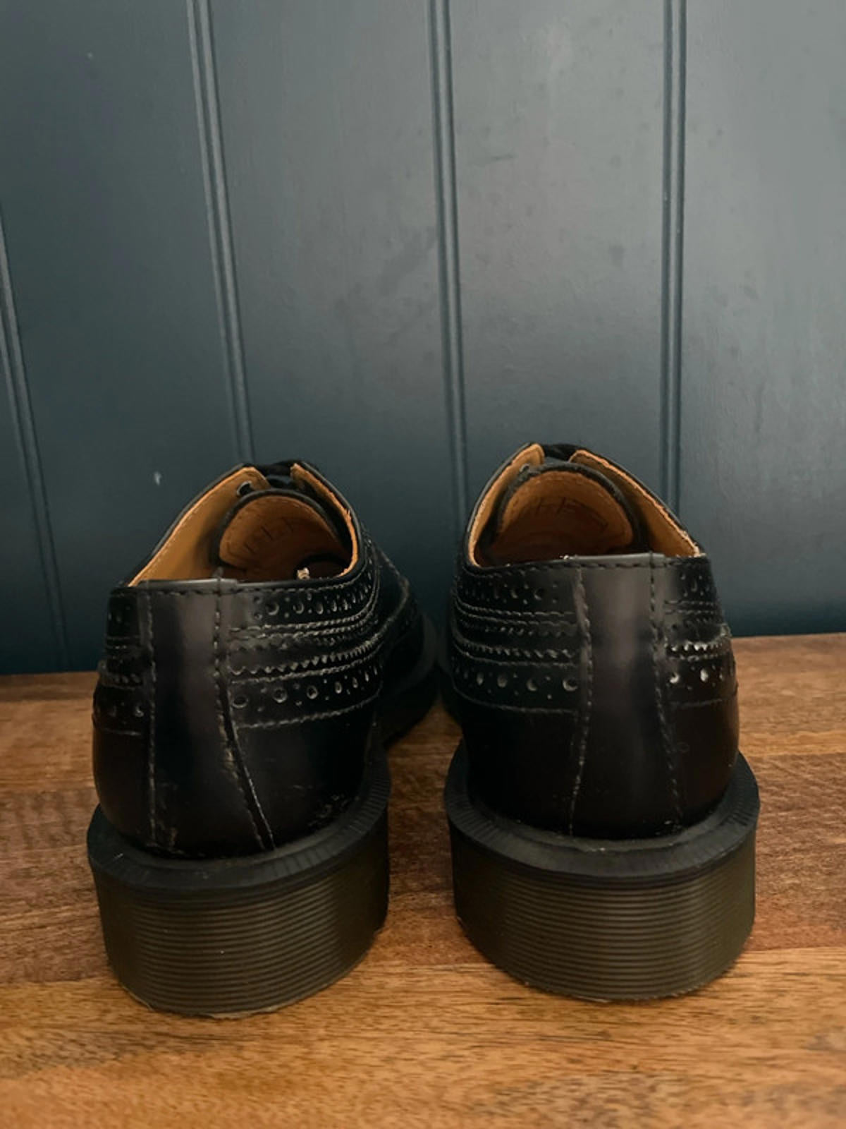 Women’s Dr Martens 3989 Smooth Leather Brogue Shoes In Black - UK3 -2469