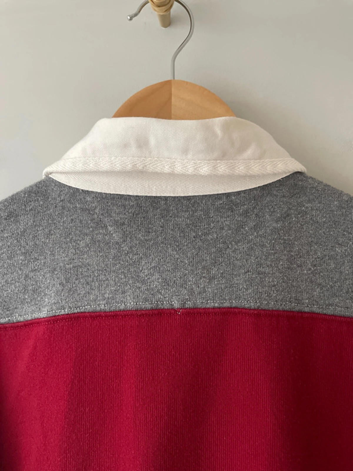 Men’s Tommy Hilfiger Stripped Rugby Polo Top In Grey/Red - Medium - 2533