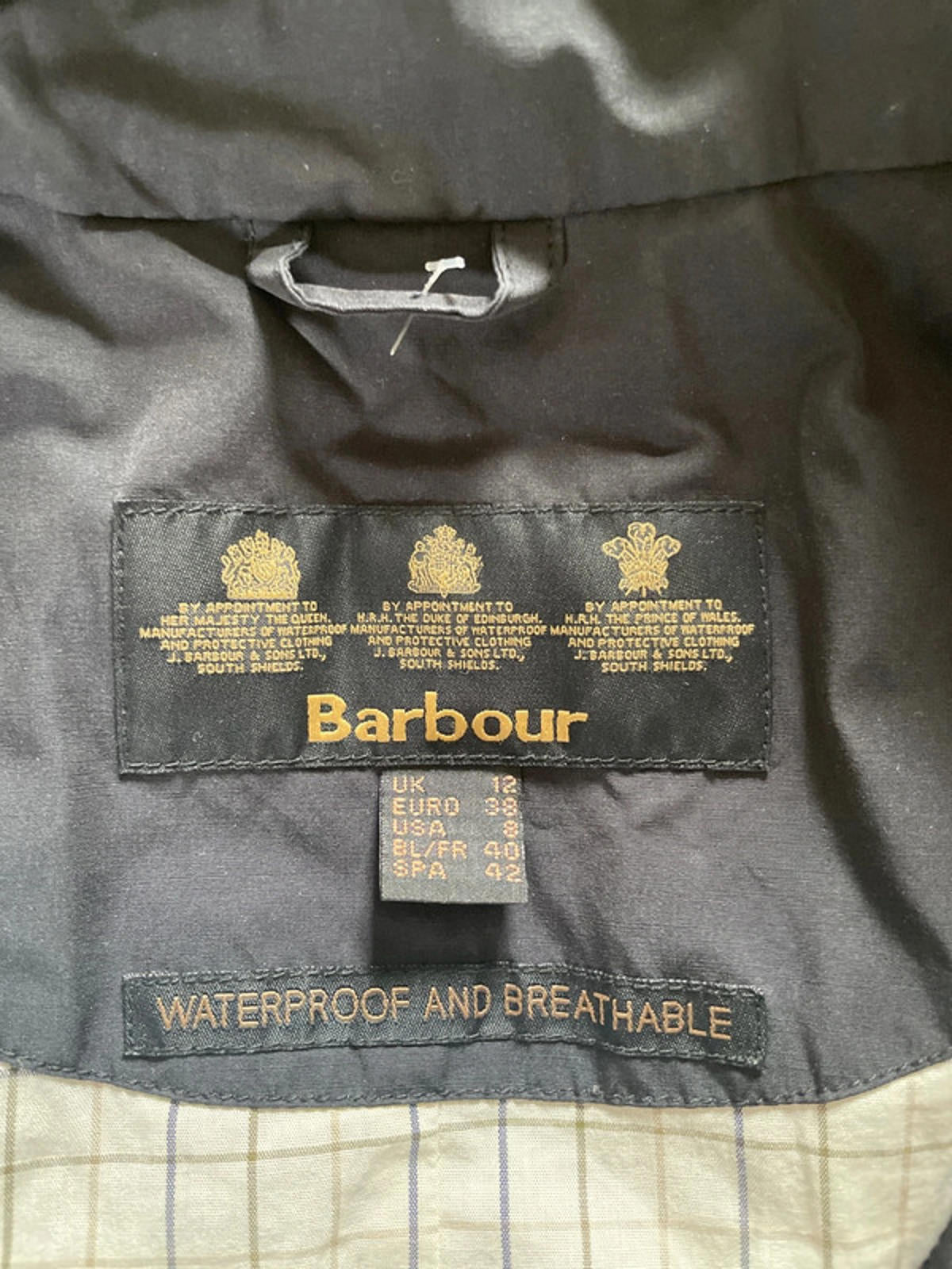 Women’s Barbour Waterproof And Breathable Jacket Packable Hood In Black - UK 12 - 2241