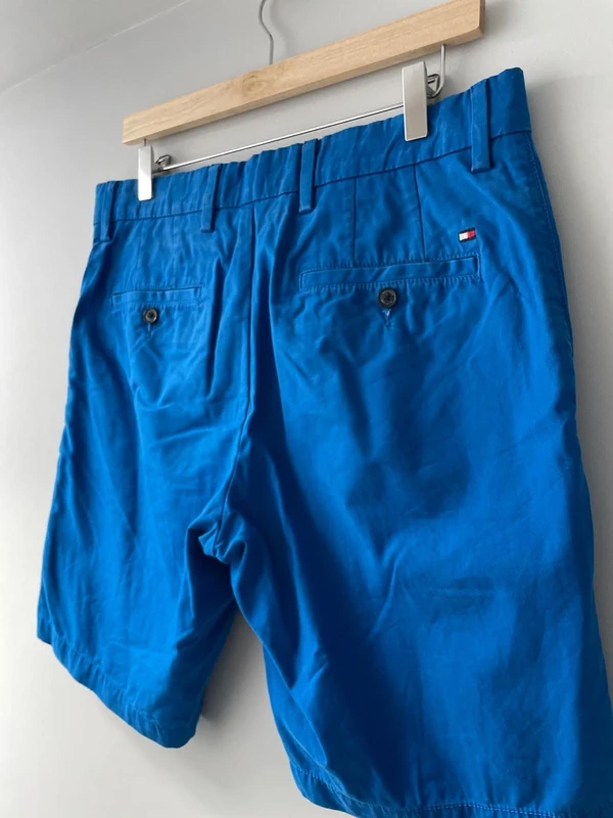 Men’s Tommy Hilfiger Classic Fit Chino Shorts In Blue  - W33/L9 - 3152
