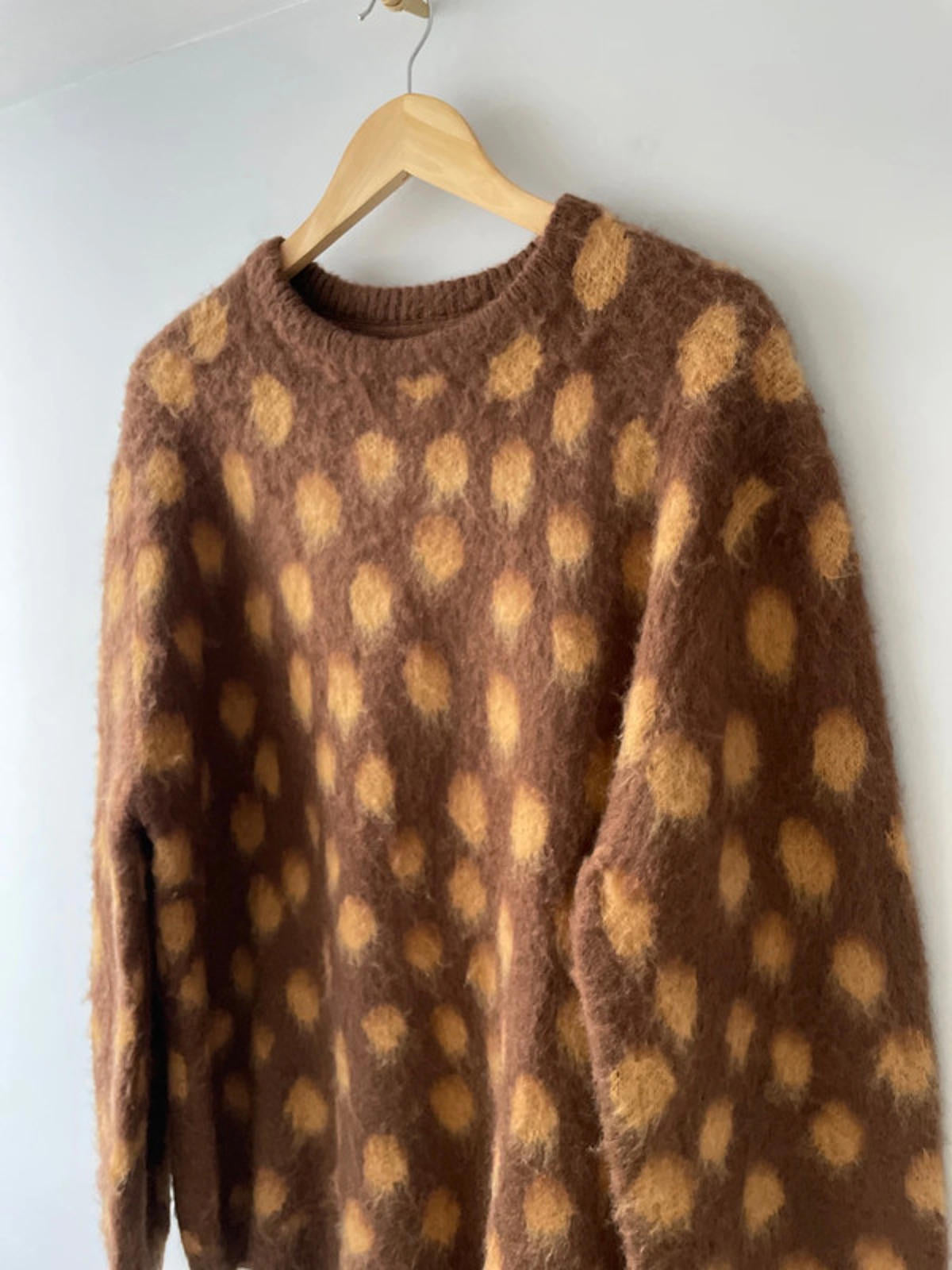 Men’s Santa Cruz Fuzzy Knitted Jumper In Brown - Medium - 2494