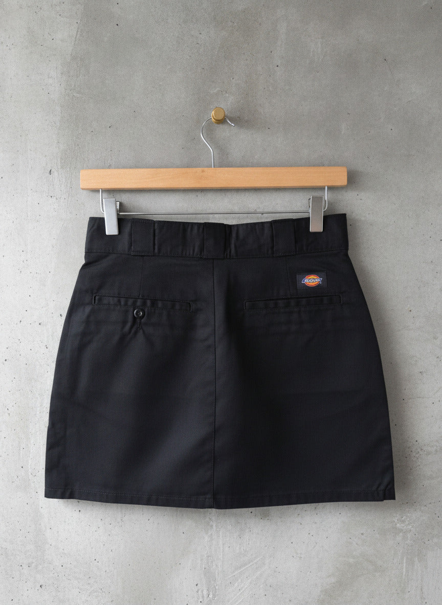 Women’s Dickies Mini Work Skirt With Pockets In Black - W26 - 3438