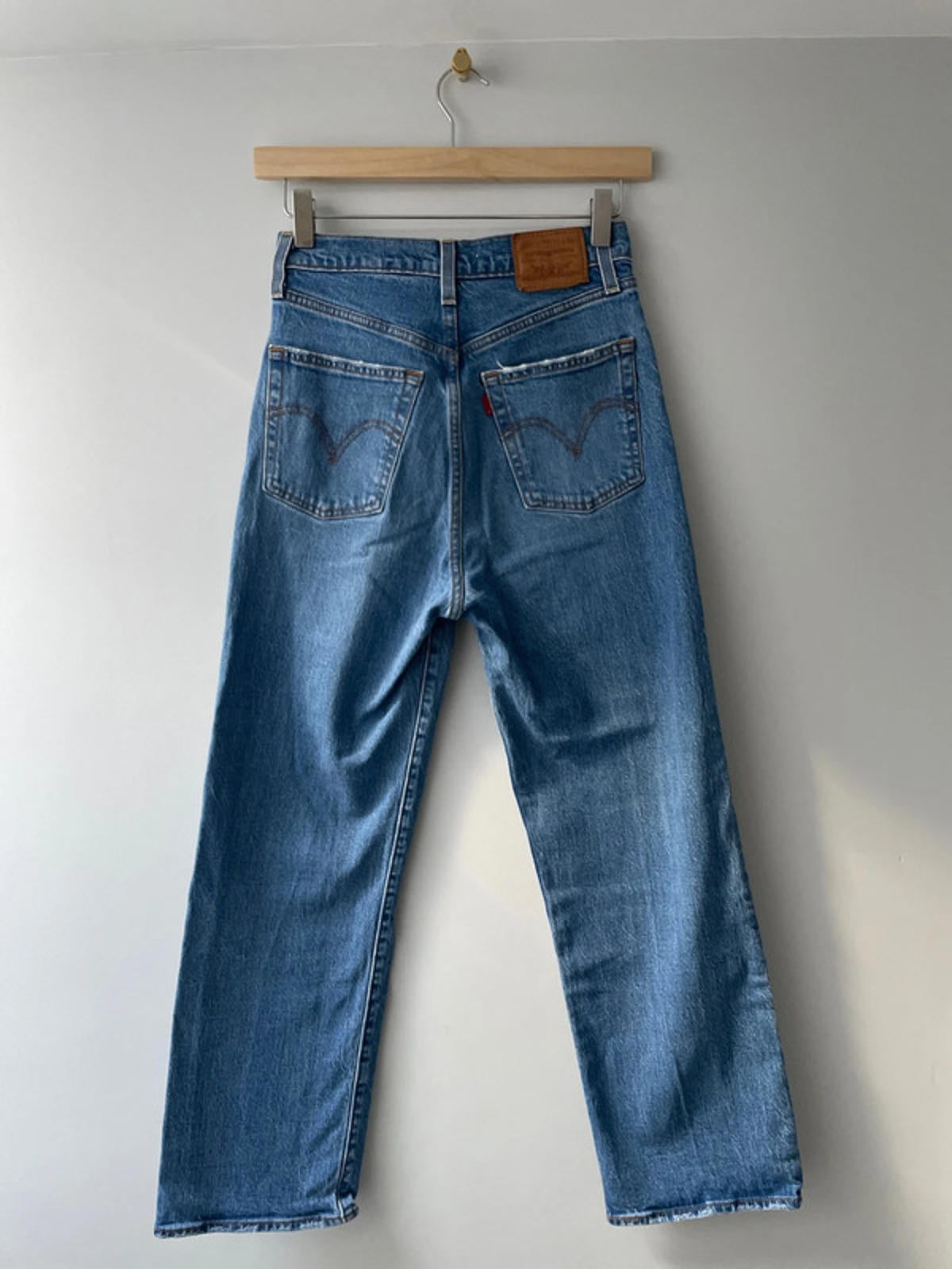 Women’s Levi’s High Waisted Ribcage Straight Fit Jeans In Navy - W26/L27 - 2572