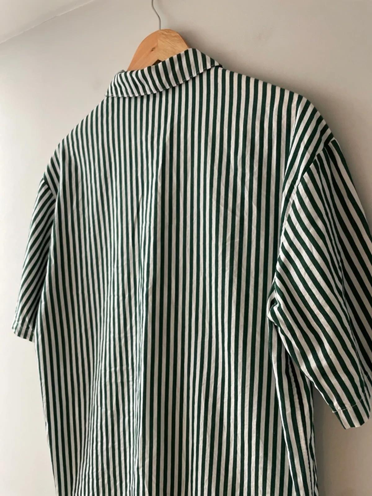 Men’s H&M X Smiley Colab Striped Short Sleeve Shirt in Green/White - Small -2935