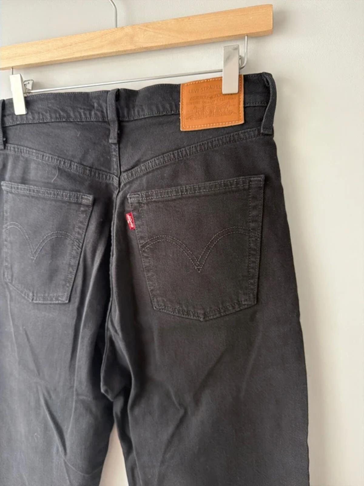Women’s Levi’s High Waisted Ribcage Straight Fit Jeans In Black - W28/L27 - 3311