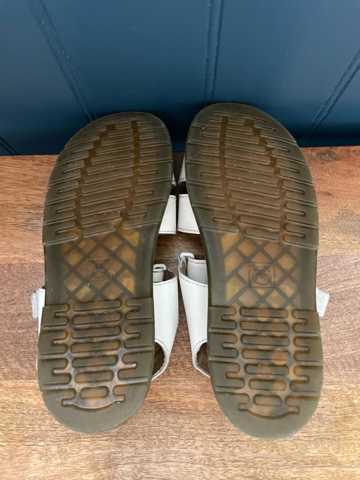 Women’s Dr. Martens Premium Leather Sandals with chunky sole  - UK 3 - 0903