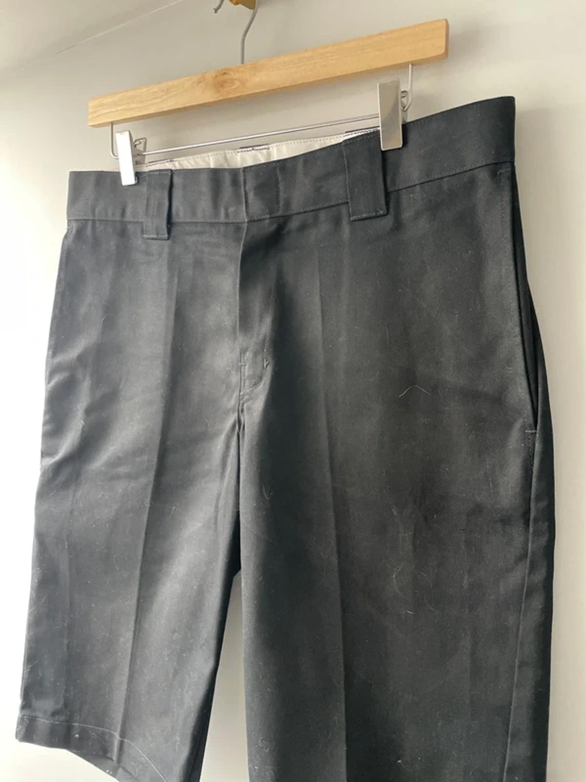Men’s Dickies Slim Fit Chino Cargo Shorts In Black - W33/L13 - 3067