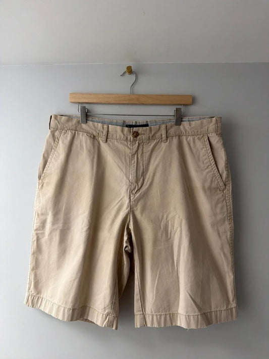 Men’s Tommy Hilfiger Classic Fit Chino Shorts In Beige - W38 - 3254