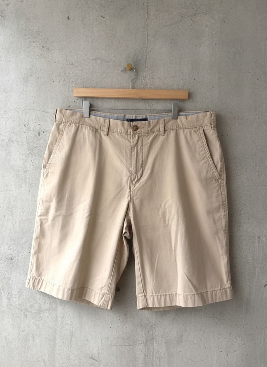 Men’s Tommy Hilfiger Classic Fit Chino Shorts In Beige - W38 - 3254