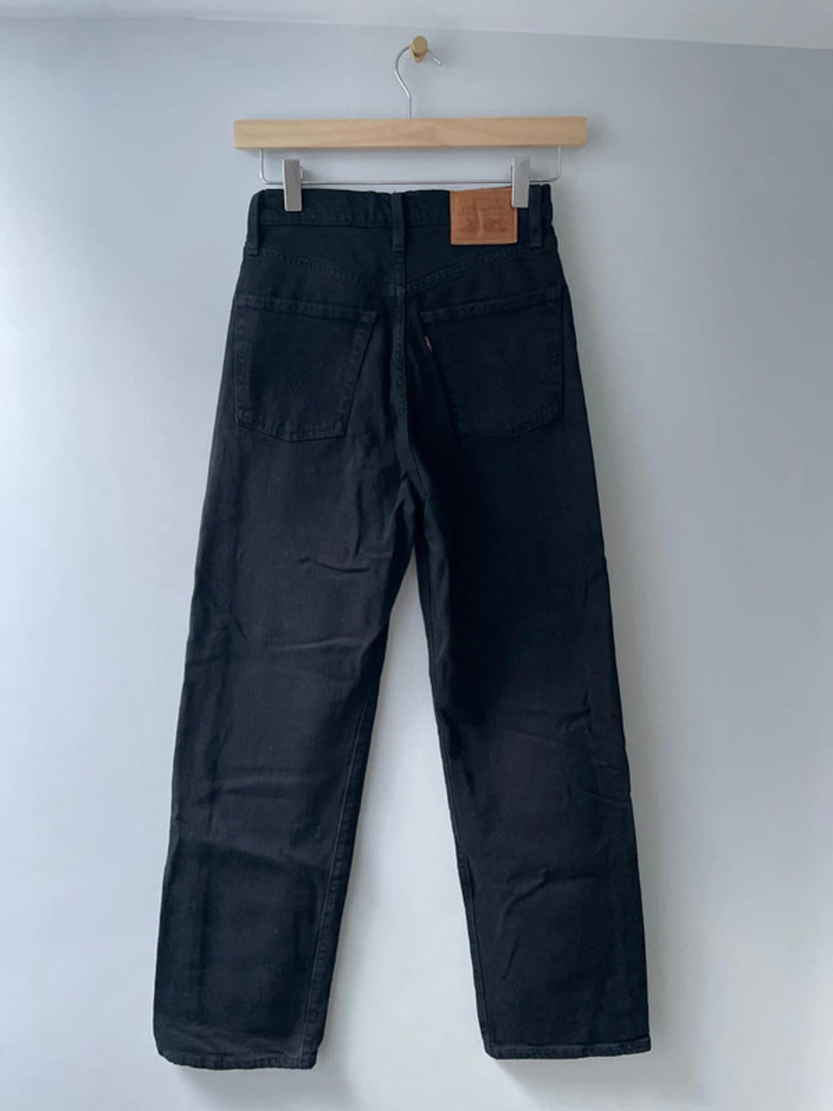 Women’s Levi’s High Waisted Ribcage Straight Fit Jeans In Black - W24/L27 - 2806