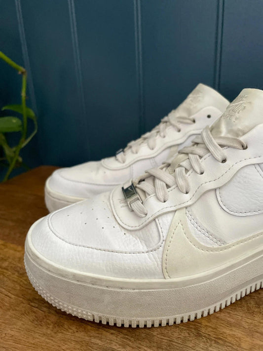 Women’s Nike Air Force 1 Premium Leather Trainers - UK 5.5 - 1928