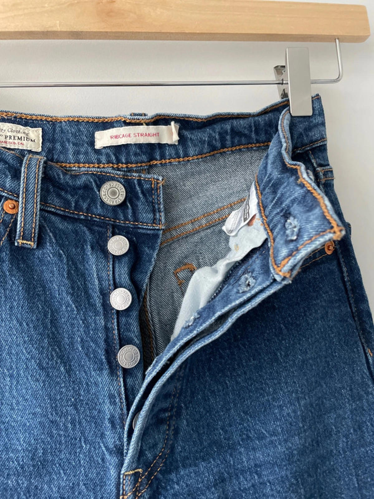 Women’s Levi’s High Waisted Ribcage Straight Fit Jeans In Navy - W25/L27 - 2527