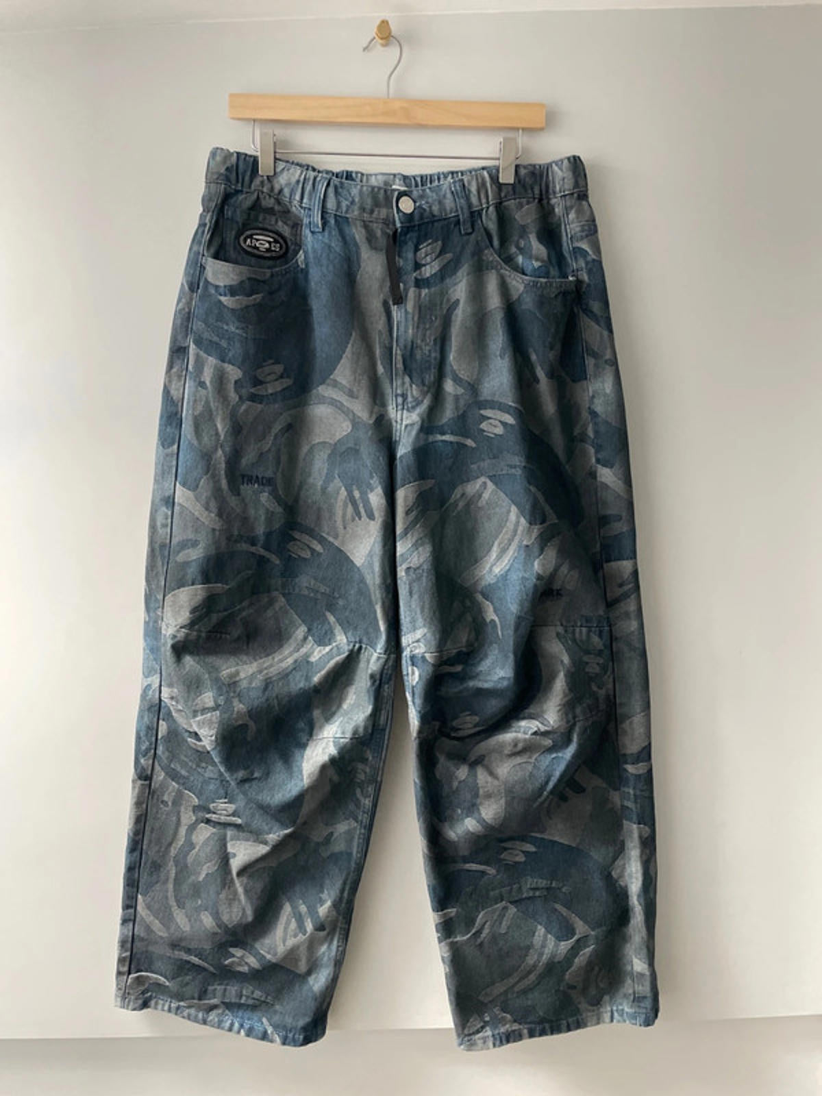 Men’s AAPE By A Bathing Ape Washed Loose Fit Jeans In Blue - W34/L30 - 2551