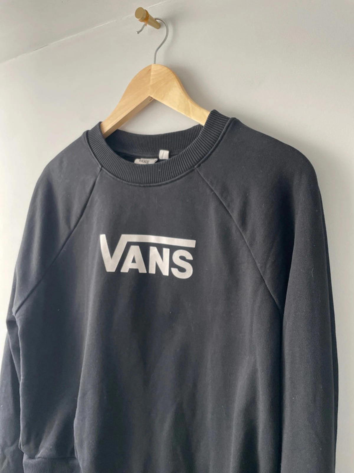 Women’s Vans Oversized Fit Crew Neck Long Sleeve jumper Sweatshirt In Black - Small - 2230