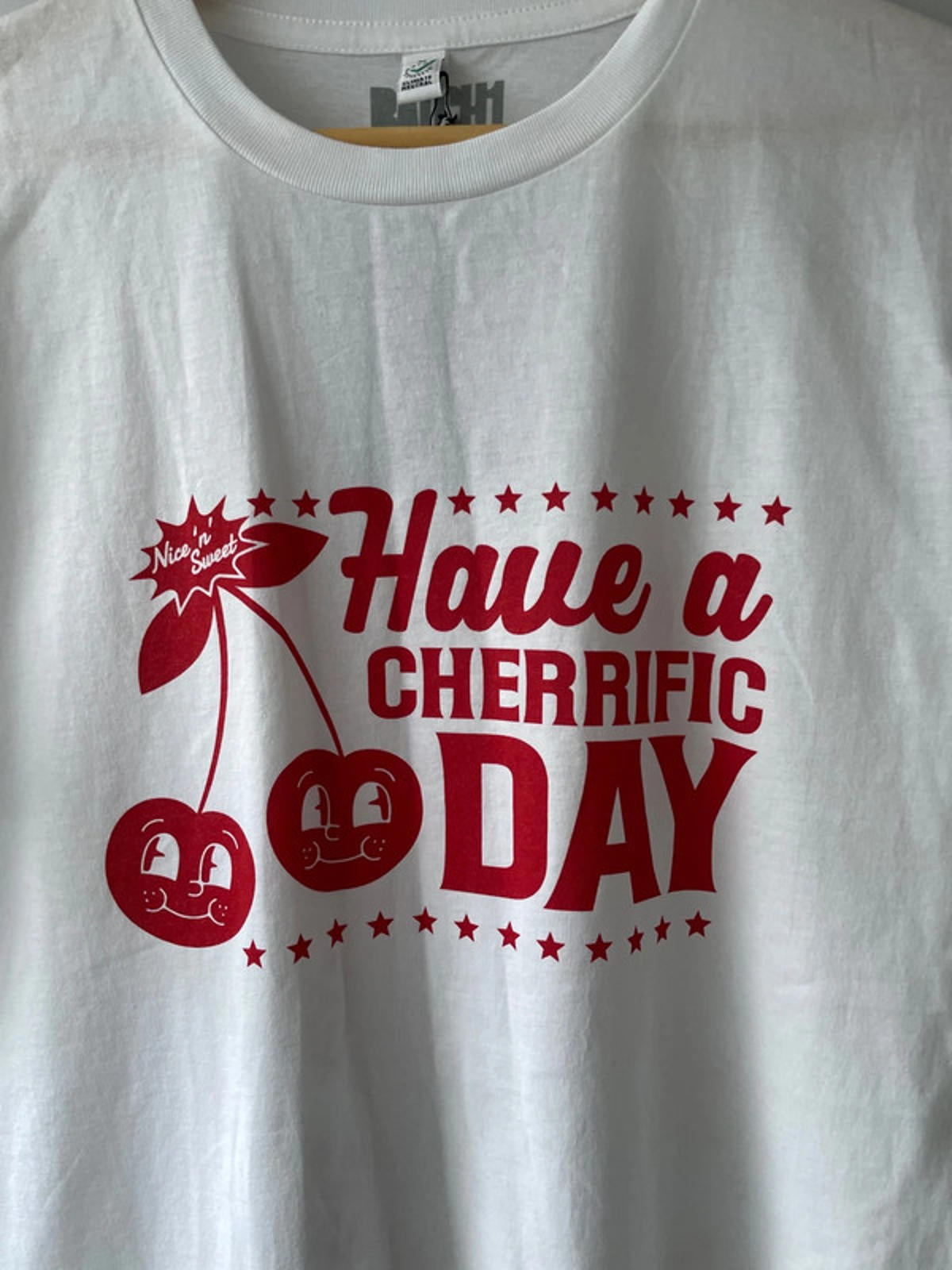 Men’s Batch1 have a cherrific day crew neck printed T-shirt - Medium