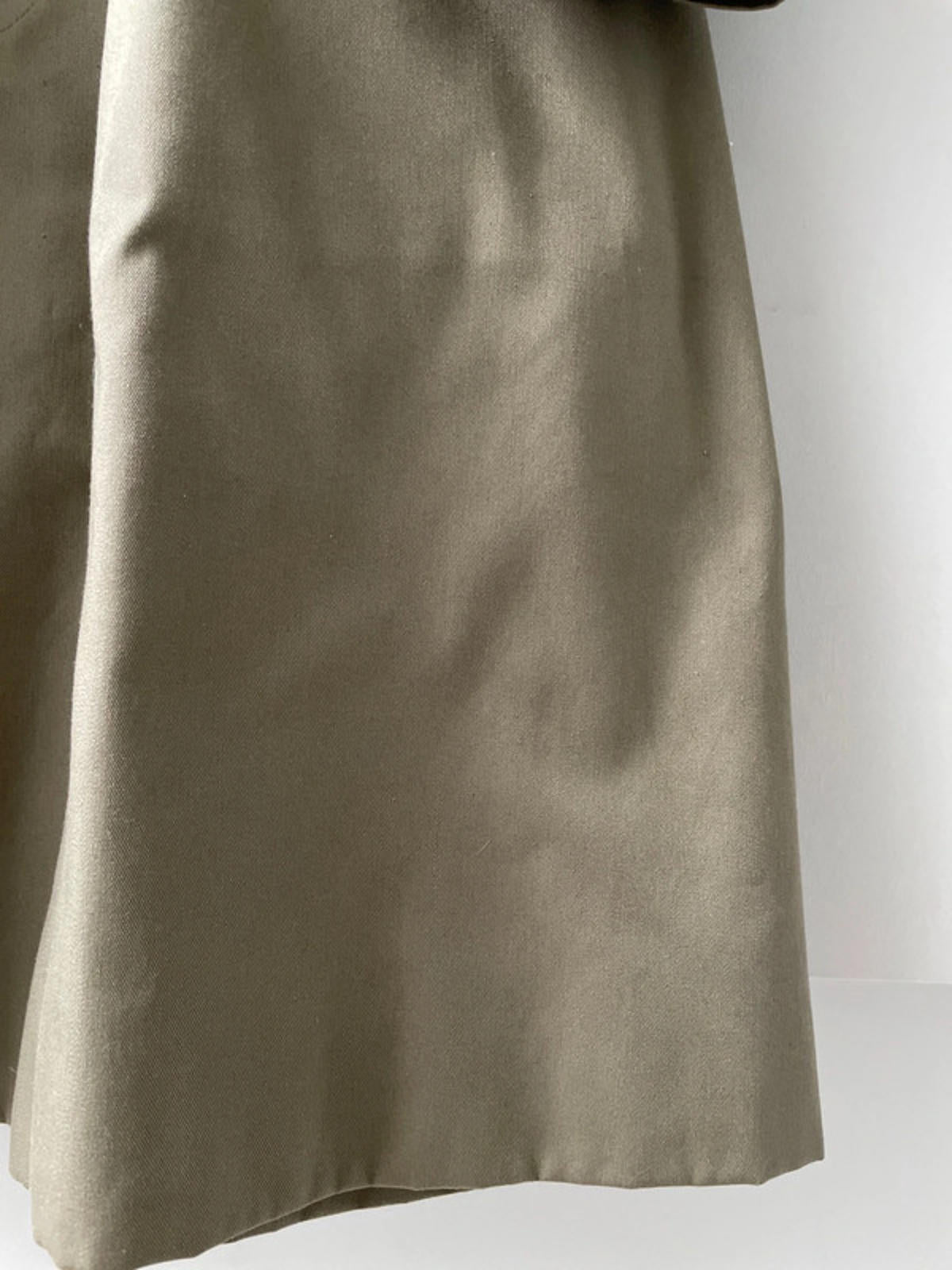 Men’s Aquascutum Trench Coat With Checked Lining In Khaki - Large - 2451