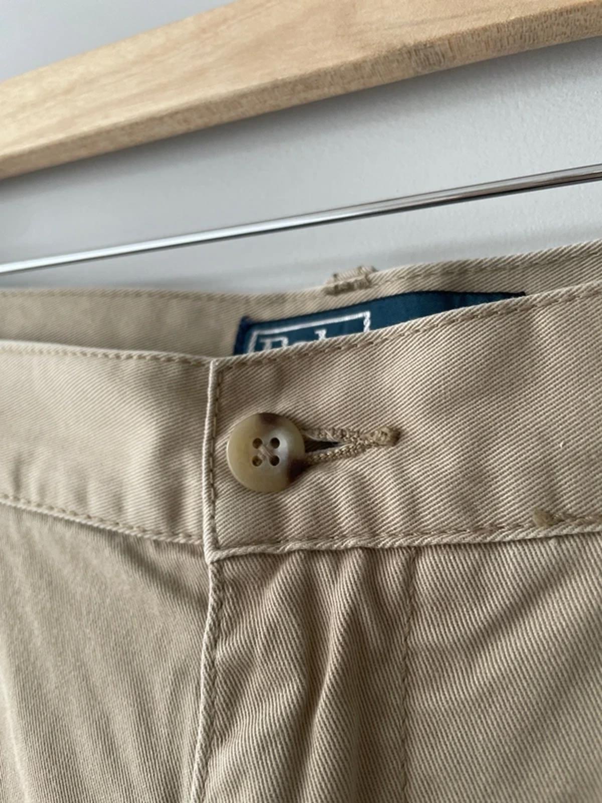 Men’s Ralph Lauren Tyler Front Pleated Shorts in Beige - W38/L9 - 3182