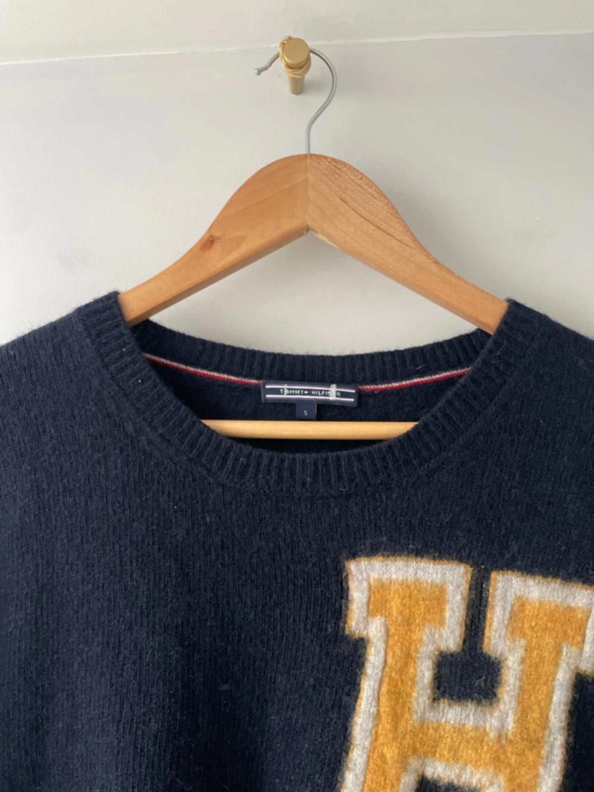 Women's Tommy Hilfiger Premium Wool Jumper In Navy/Yellow - Small - 2621