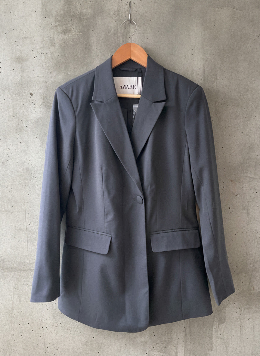 Women’s Aware Tailored Fit Single Button Blazer In Dark Grey (£110 RRP) - UK8 - 2781