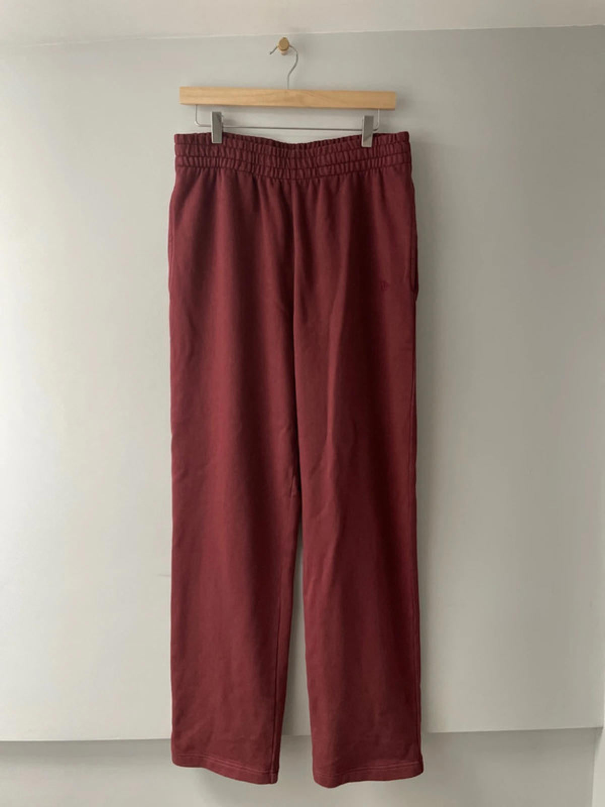 Men’s New Era Jogging Bottoms In Burgundy - Medium - W32/L32 - 2435