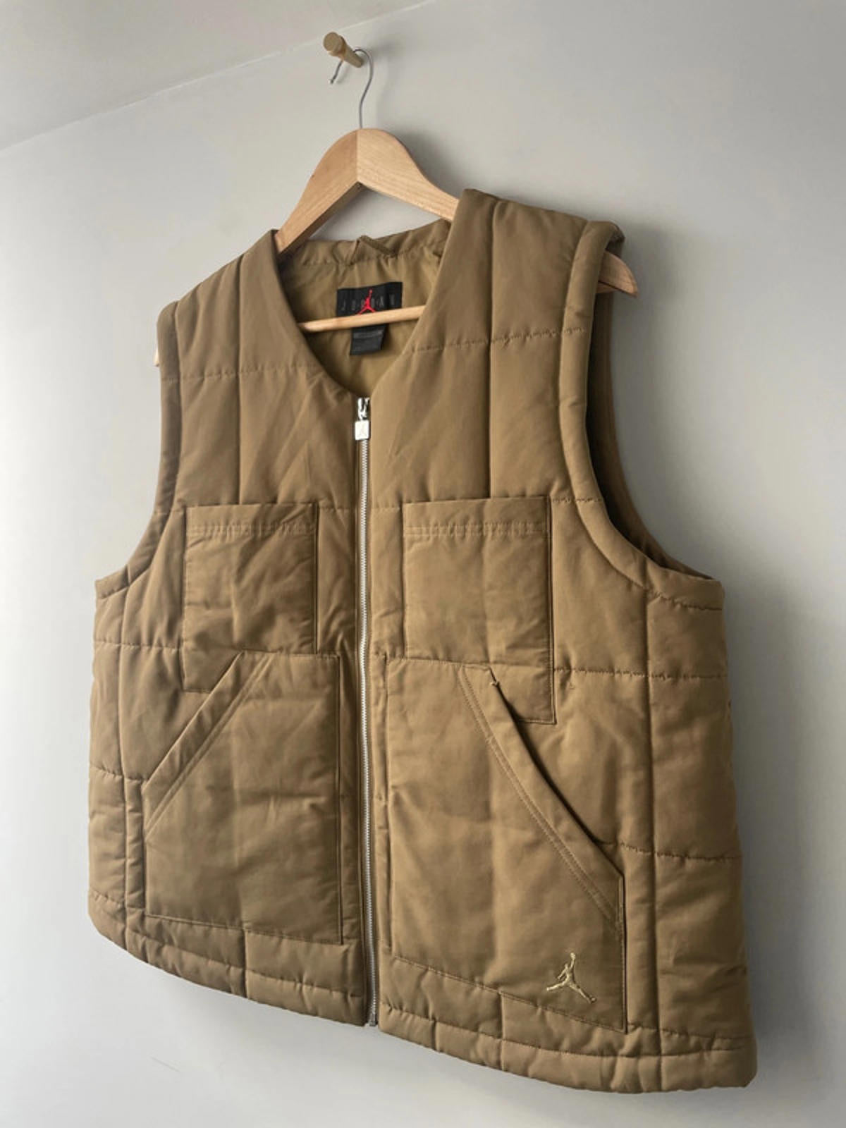Women’s Jordan Jumpman Quilted Utility Vest Gilet In Brown - Medium - 2207