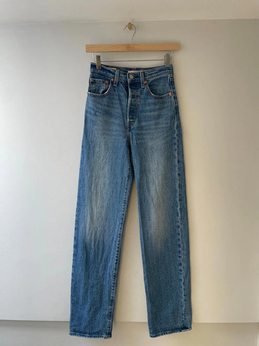 Women’s Levi’s High Waisted Ribcage Straight Fit Jeans In Navy - W24/L34 - 2561