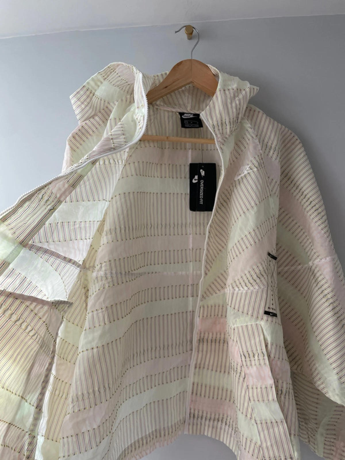 Women’s Nike Earth Day Limited Edition Oversized Fit Jacket Coat - Medium - 2023