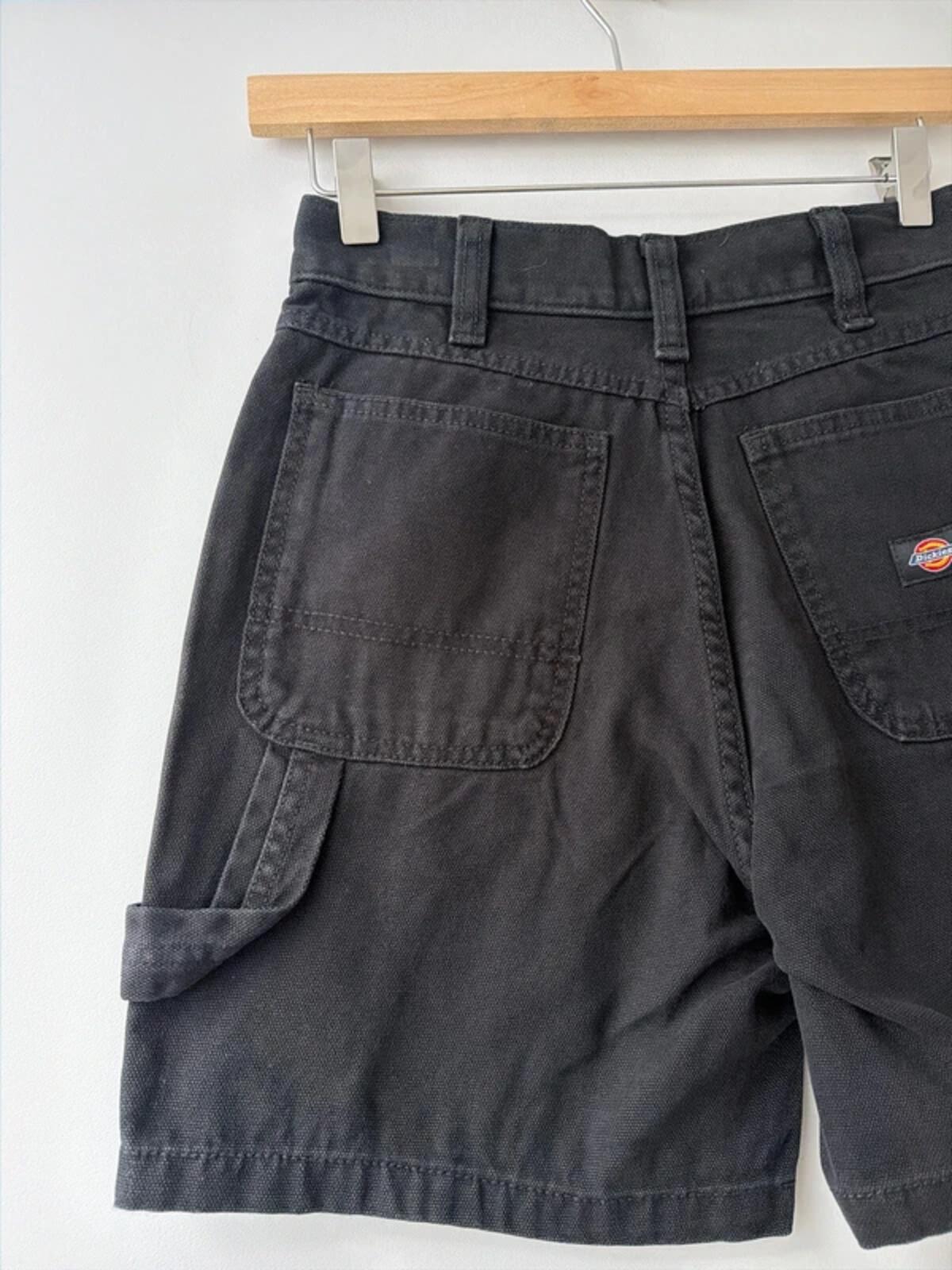 Women’s Dickies Duck baggy Fit Cargo Shorts In Black - W26 - 3369