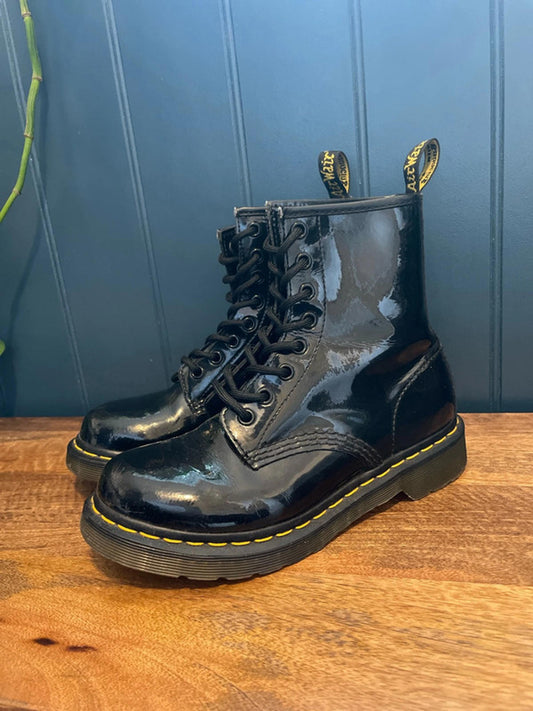 Women’s Dr Martens 1460 Lace Up Boots In Black Patent Leather - UK6 - 2705