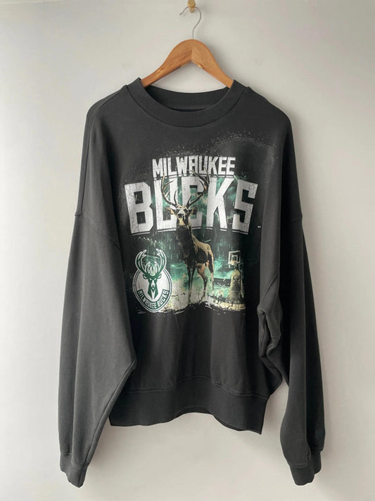 Men’s New Era Milwaukee Bucks Printed Oversized Sweatshirt - Medium - 2029