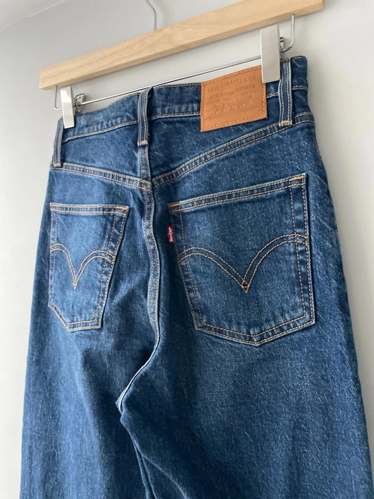 Women’s Levi’s High Waisted Ribcage Straight Fit Jeans In Navy - W24/L33 - 2753
