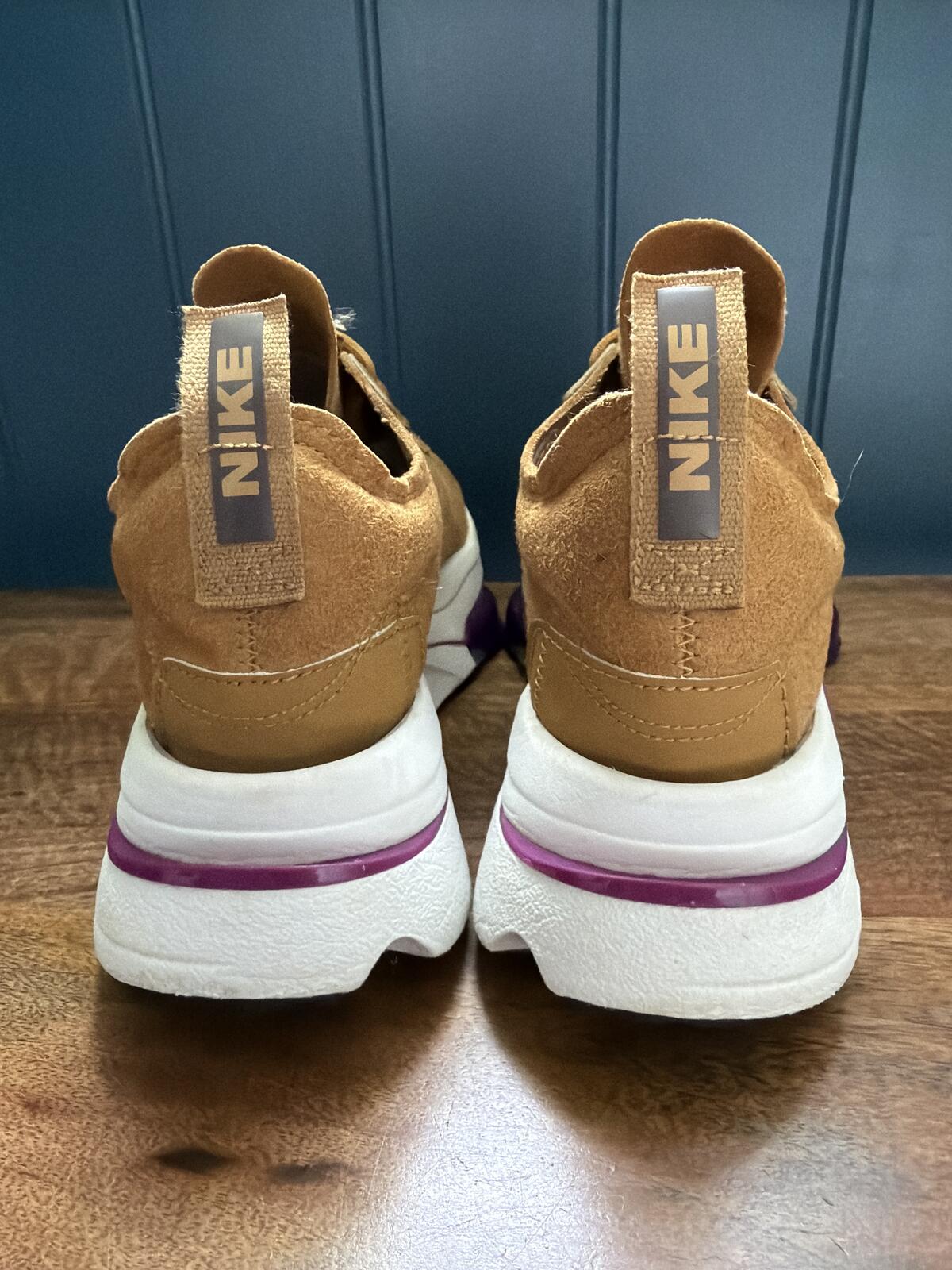 Womens Nike Air Zoom Type Suede Trainers In Tan - UK6 - 3540