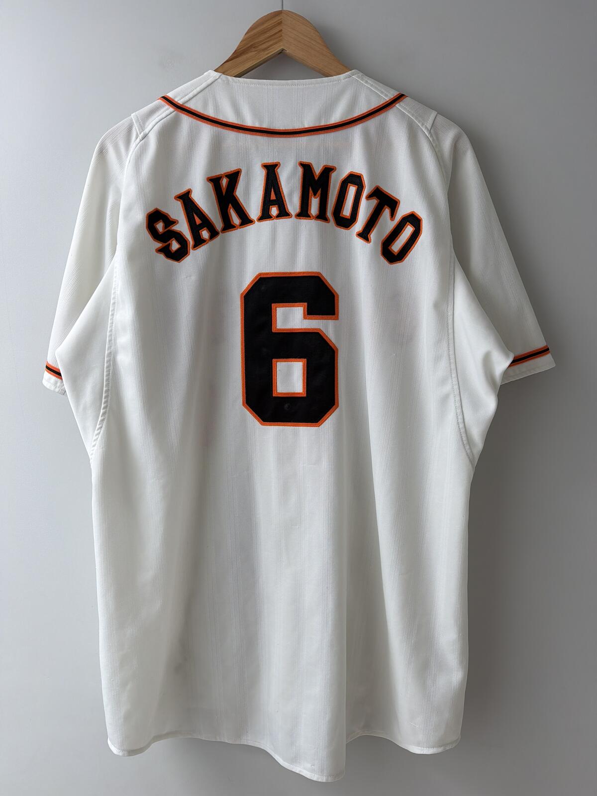 Men’s Adidas Yomiuri Giants Baseball Oversized Fit Jersey - Large - 3489