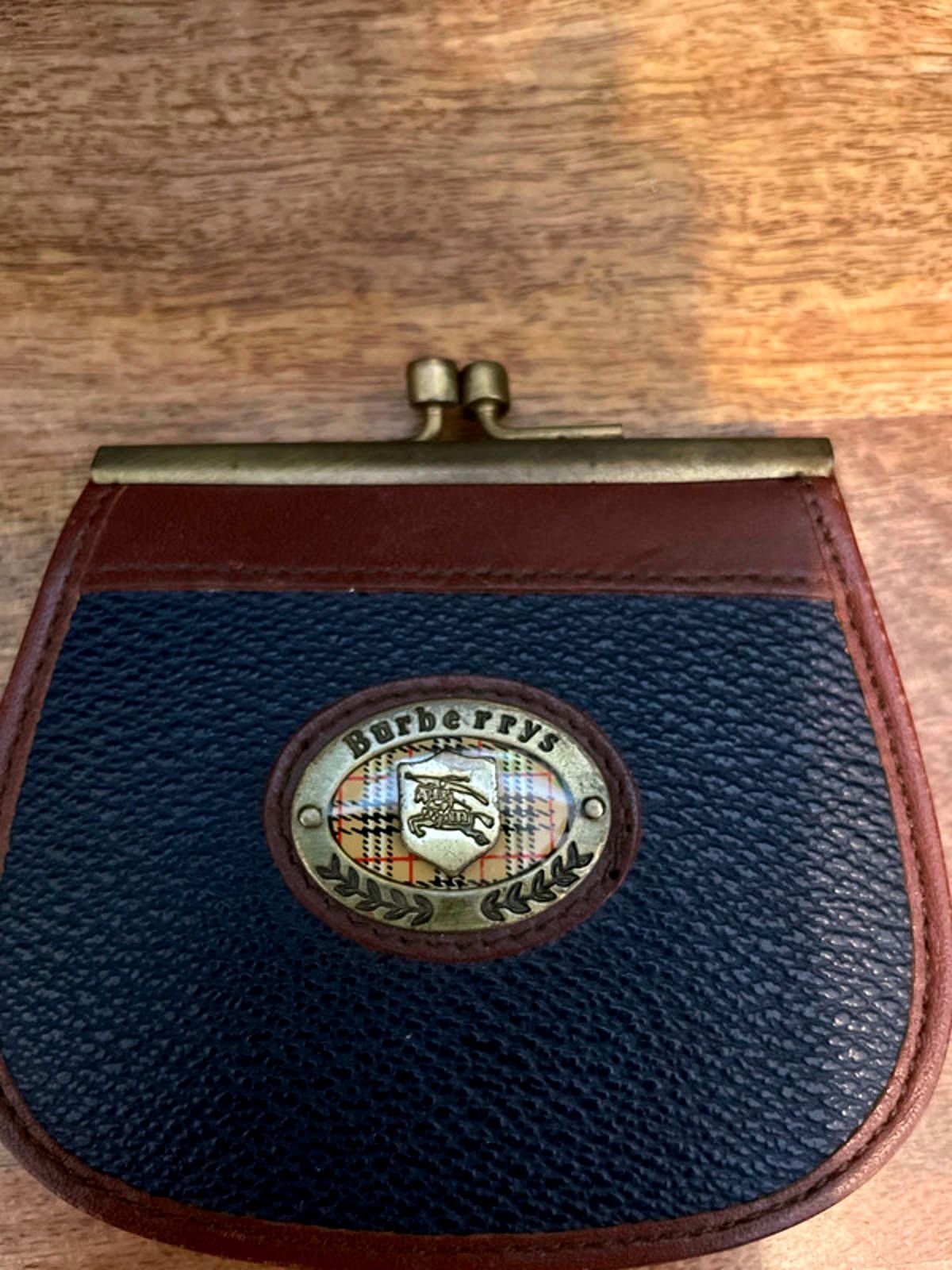 Women's Burberry Vintage Rare Find Leather Coin Purse - 2711