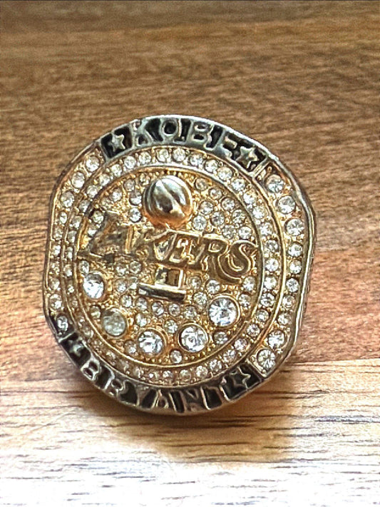 Kobe Bryant Mamba Los Angeles Lakers NBA Championship Ring Replica In Gold