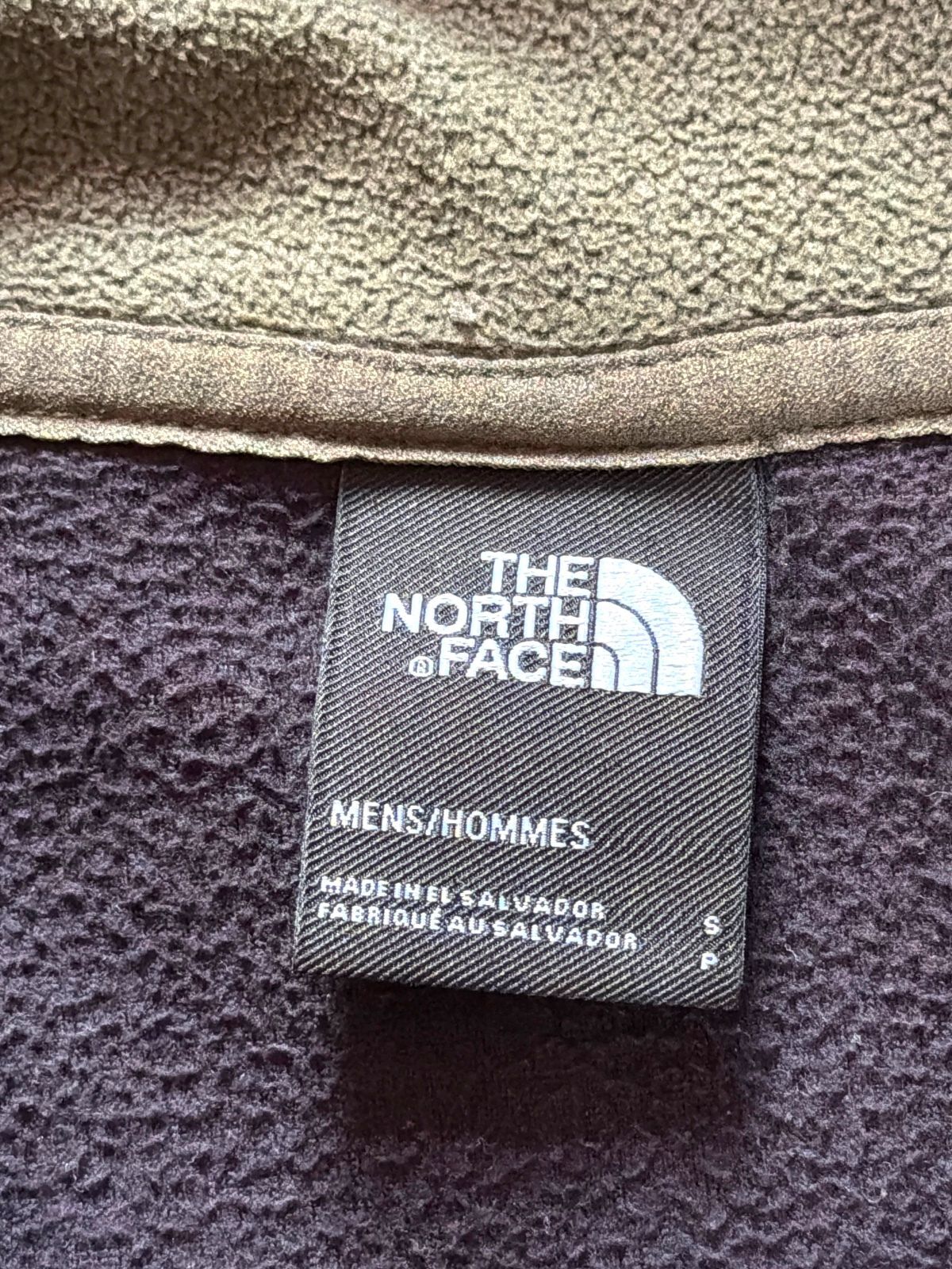 Men’s The North Face Fleece Pullover Top In Olive Green and Black - Small - 3648
