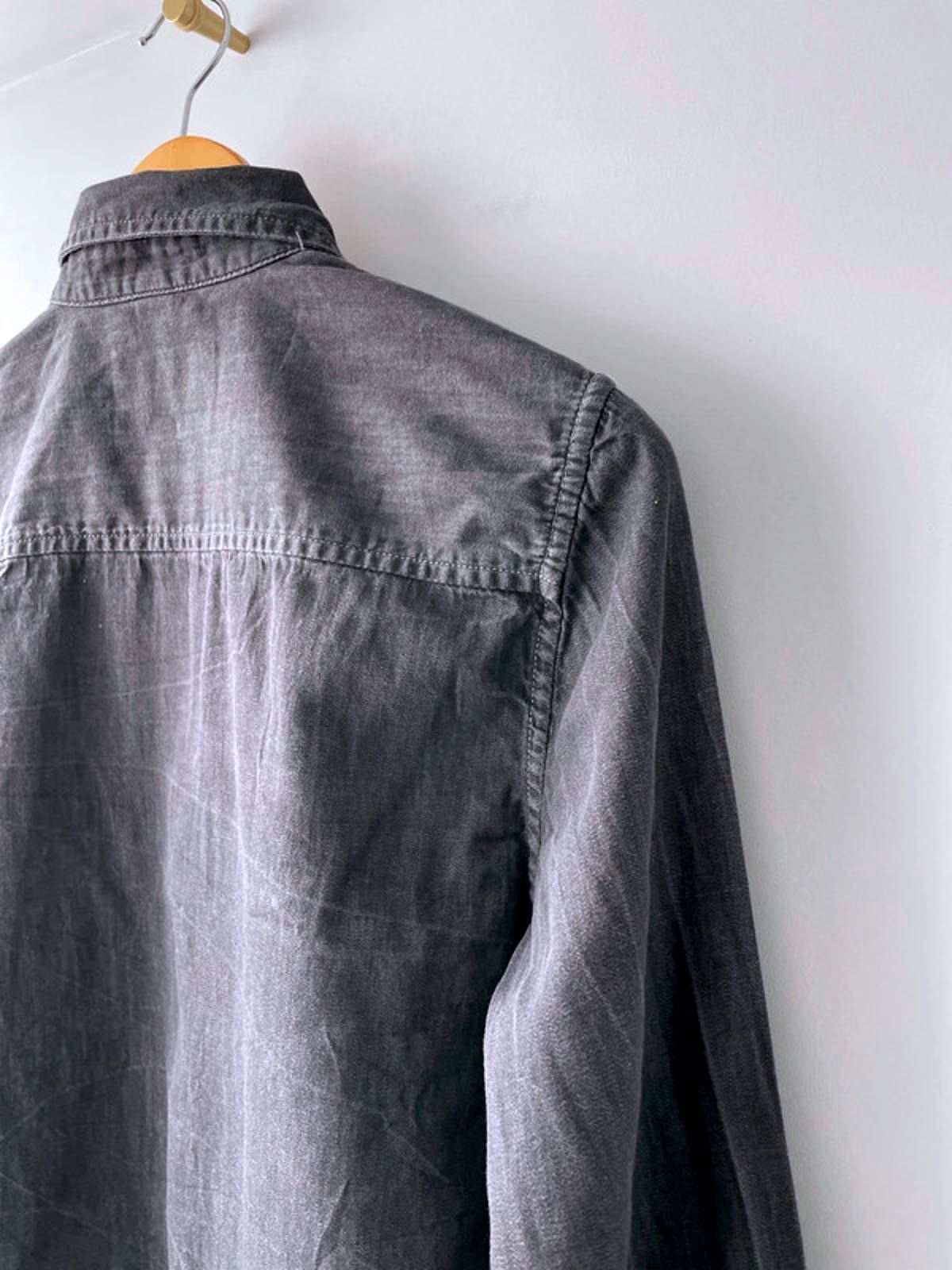 Men’s Carhartt Slim Fit Chambray Cut And Sew Shirt In Grey - Medium - 0957