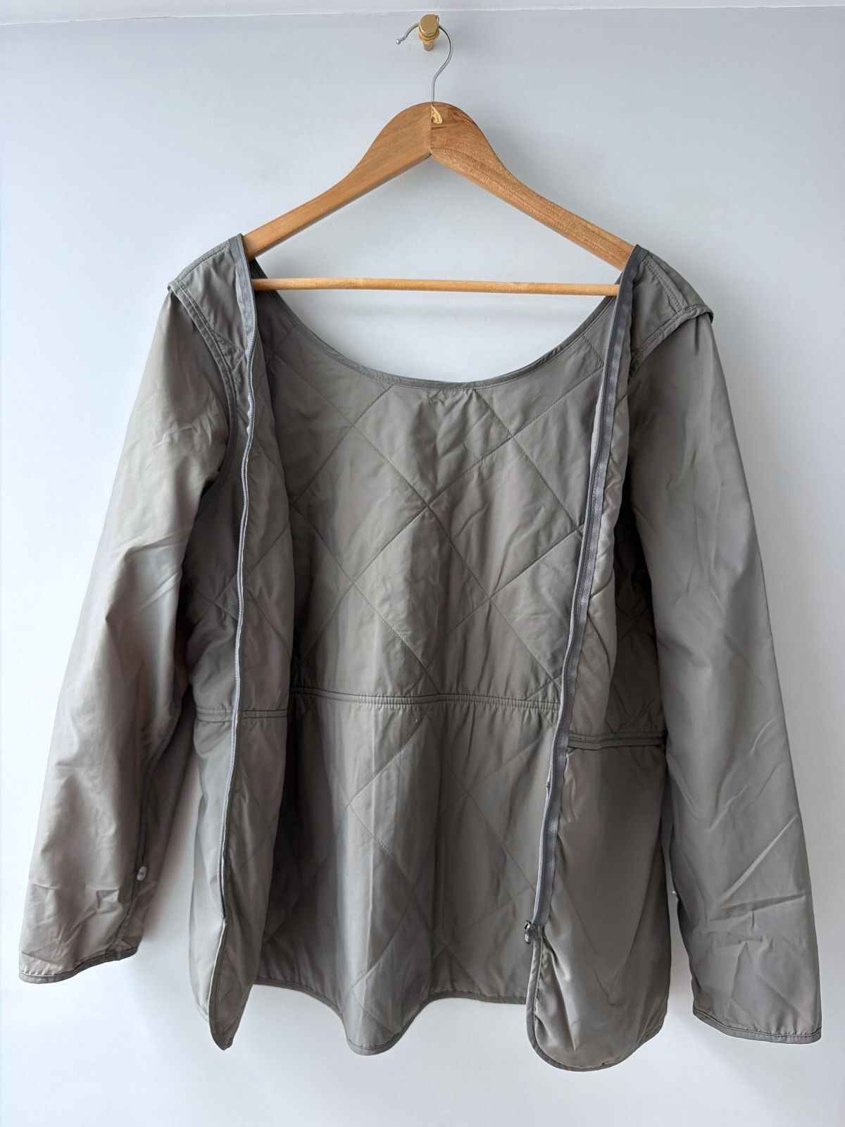 Women’s L.L.Bean H2Off Hooded Waterproof Raincoat Jacket In Grey - Medium - 3662