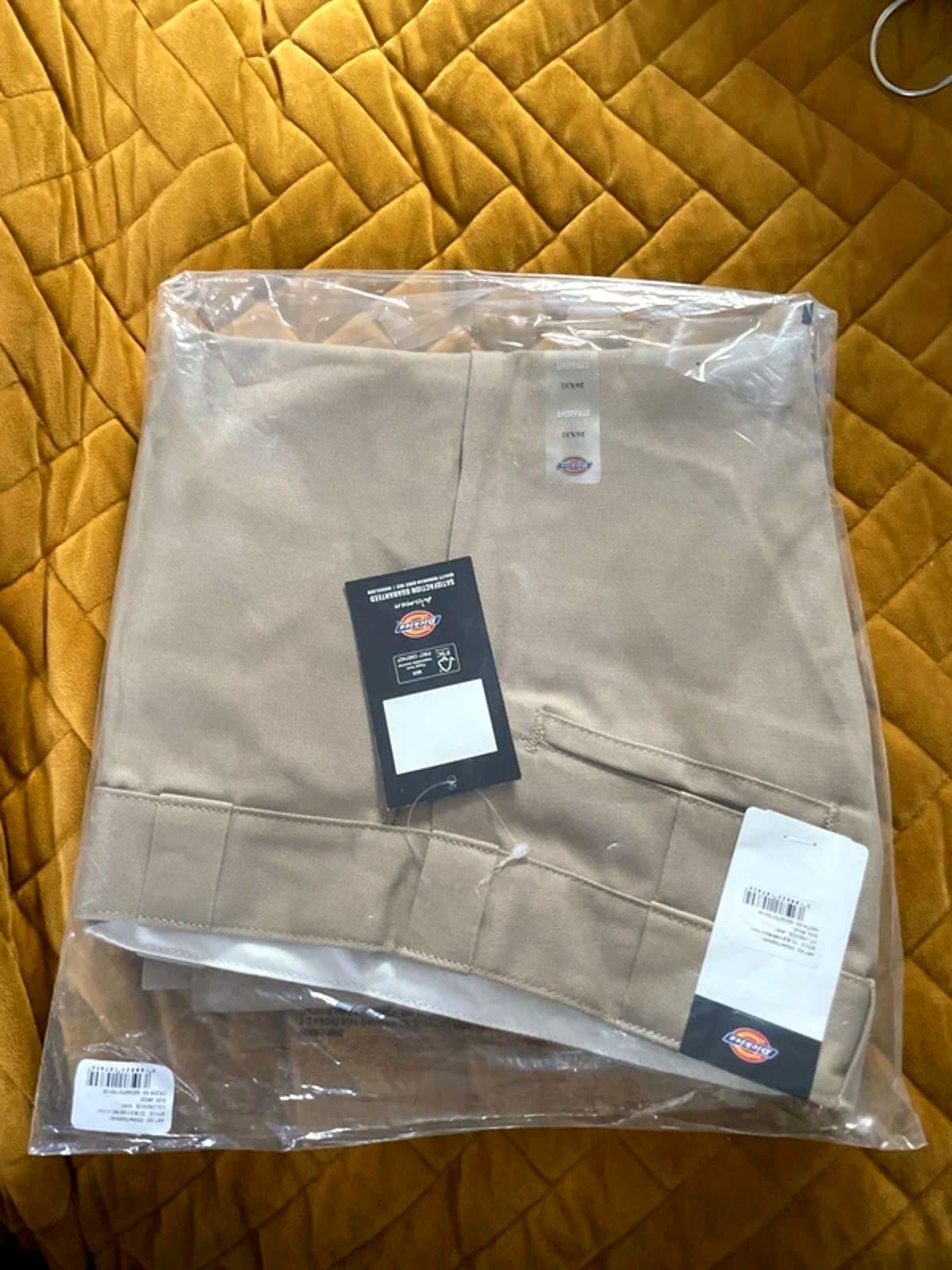 Women’s Dickies Double Knee Straight Fit Work Pant Chino in Beige - W26/L31 - 2944