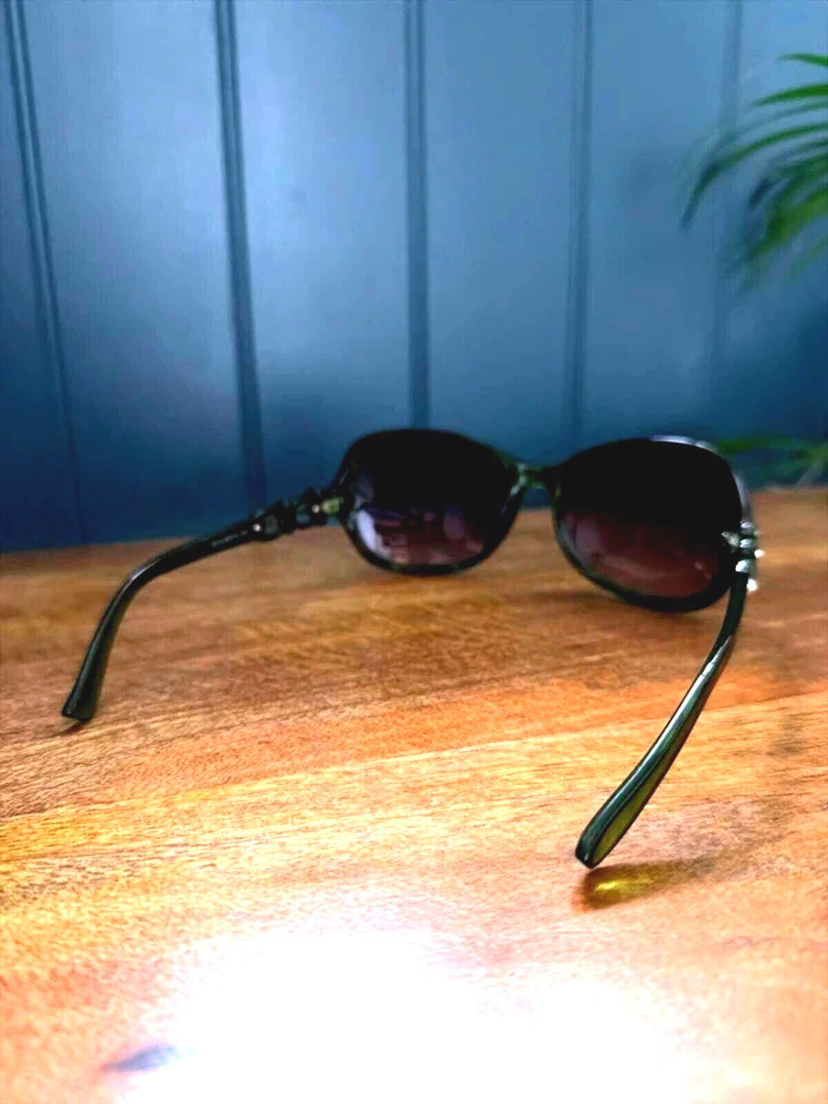 Women’s Dolce & Gabbana Round Frame Tortoise Shell Sunglasses In Green - 3352