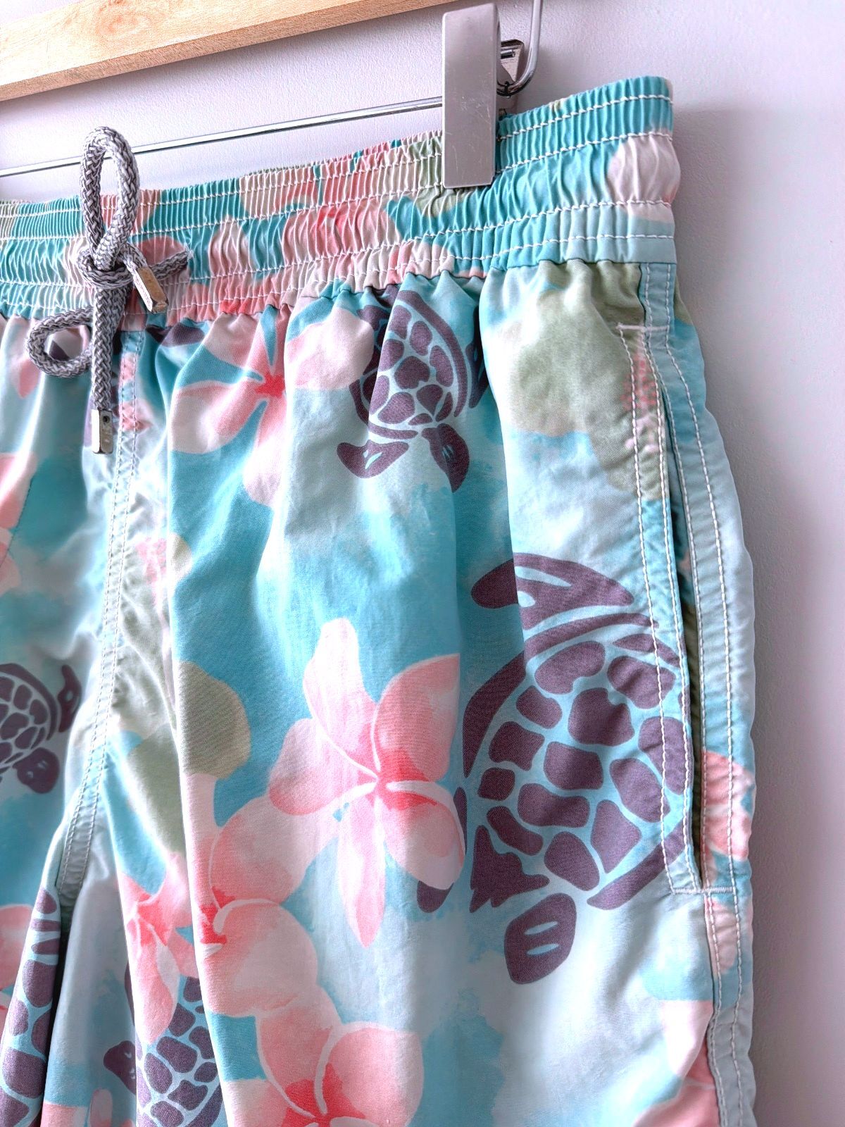 Men's Vilebrequin Swim Shorts With Turtle and Floral Print - XLarge - 3604