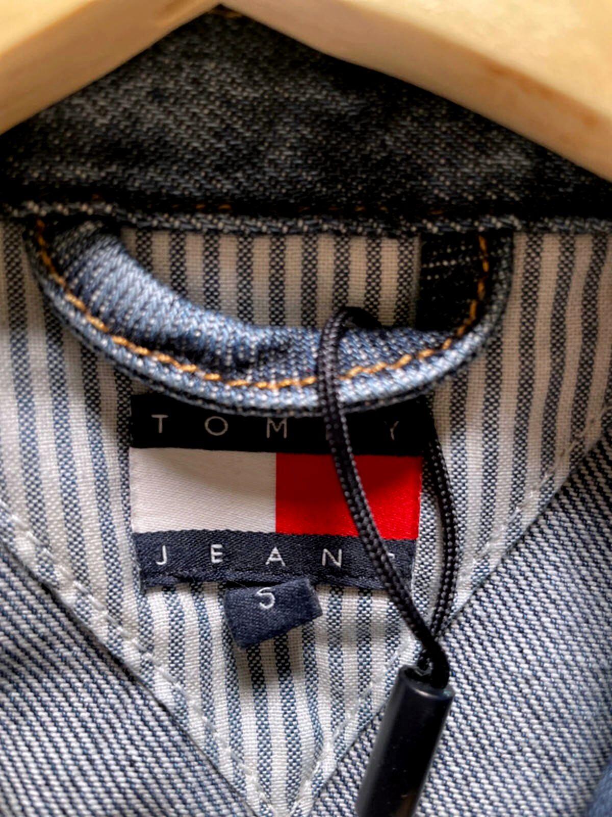 Women’s Tommy Hilfiger Embroidered Detail Denim Jacket In Navy - Small -2432