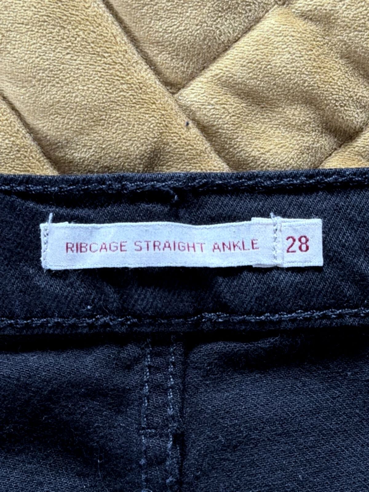 Women’s Levi’s High Waisted Ribcage Straight Fit Jeans In Black - W28/L27 - 3356