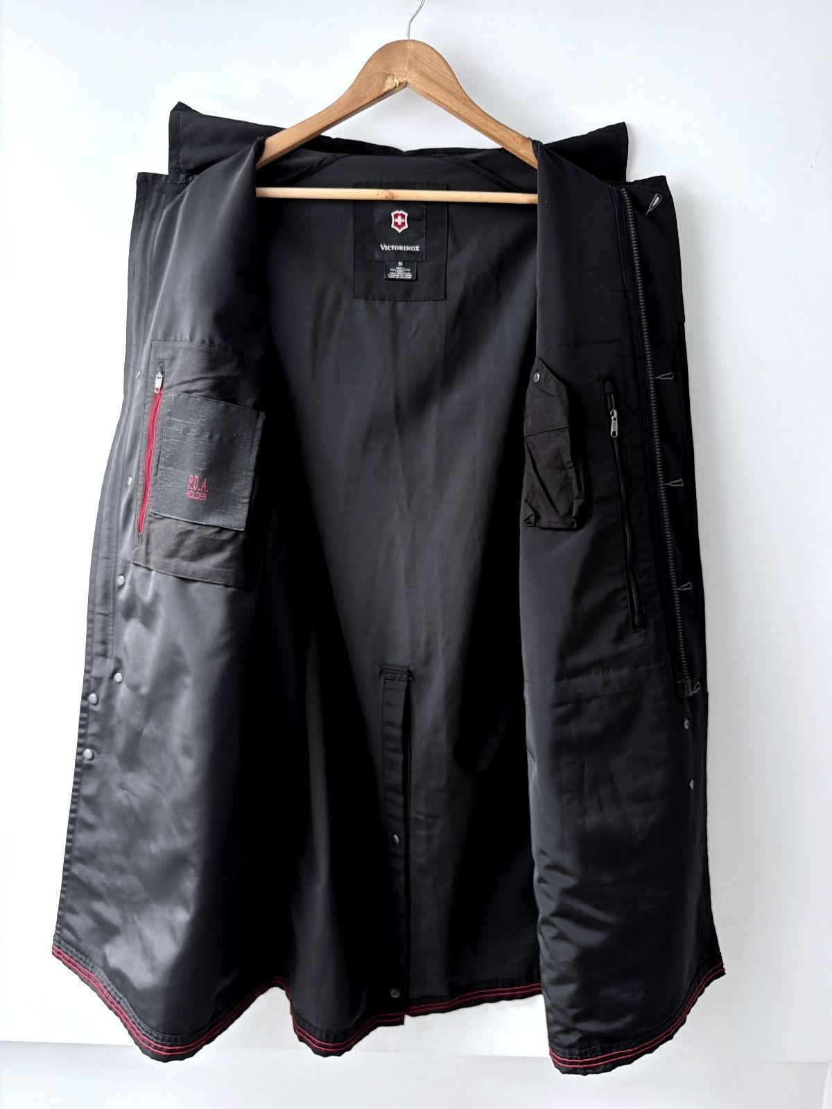 Men’s Victorinox Parka Jacket With Removable Hood In Black - Small - 3658