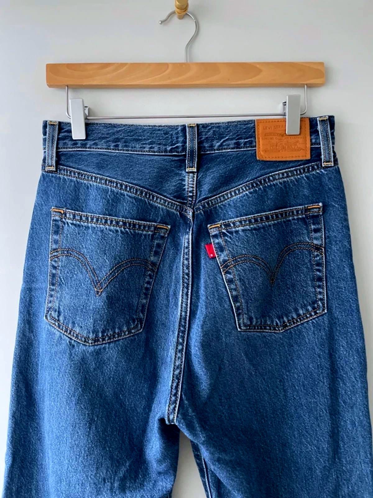 Women’s Levi’s High Waisted Ribcage Straight Fit Jeans In Navy - W28/L27 - 2954
