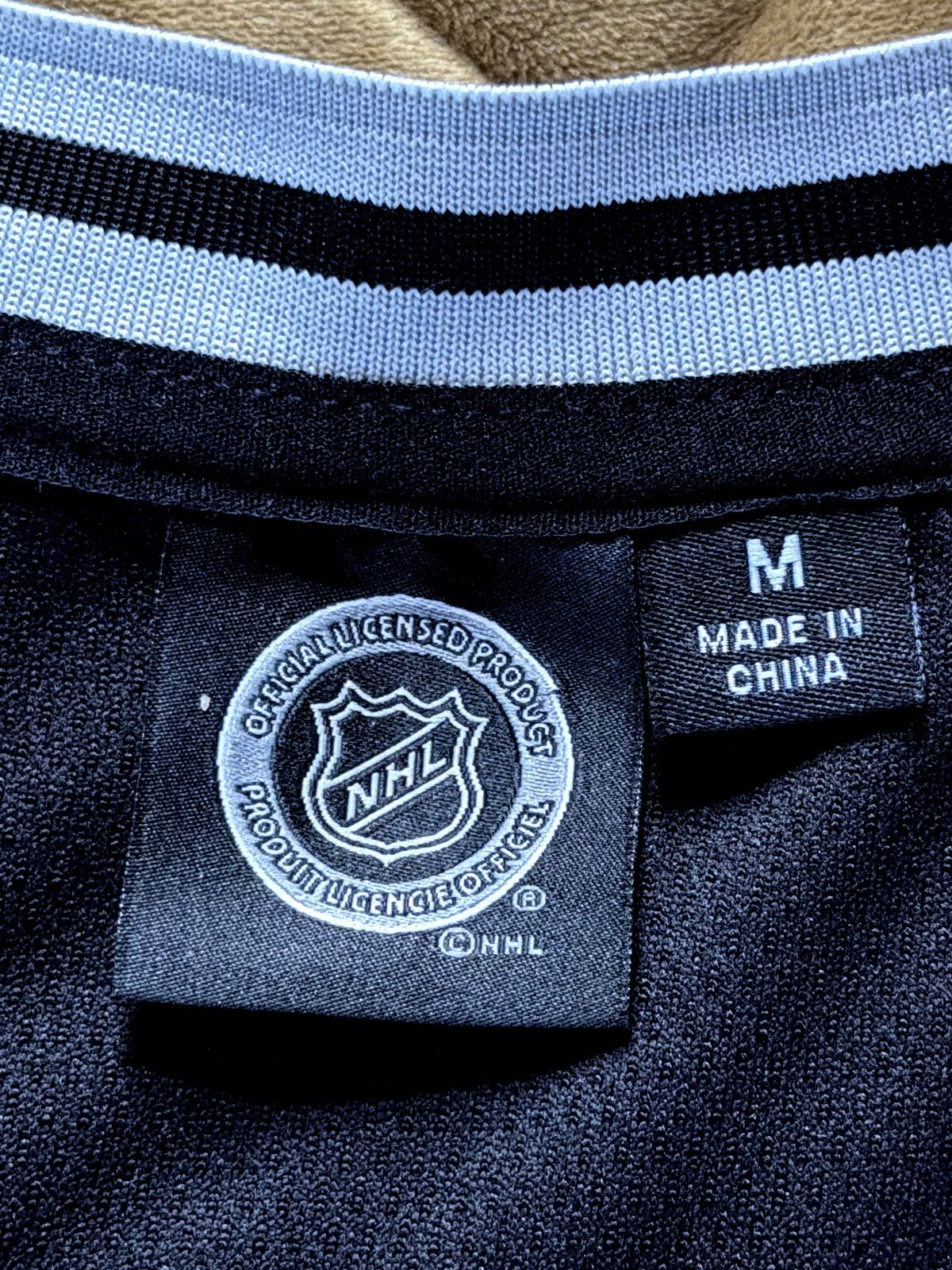 Unisex NHL Los Angeles Kings Ice Hockey Jersey Top in Black - Medium - 3773