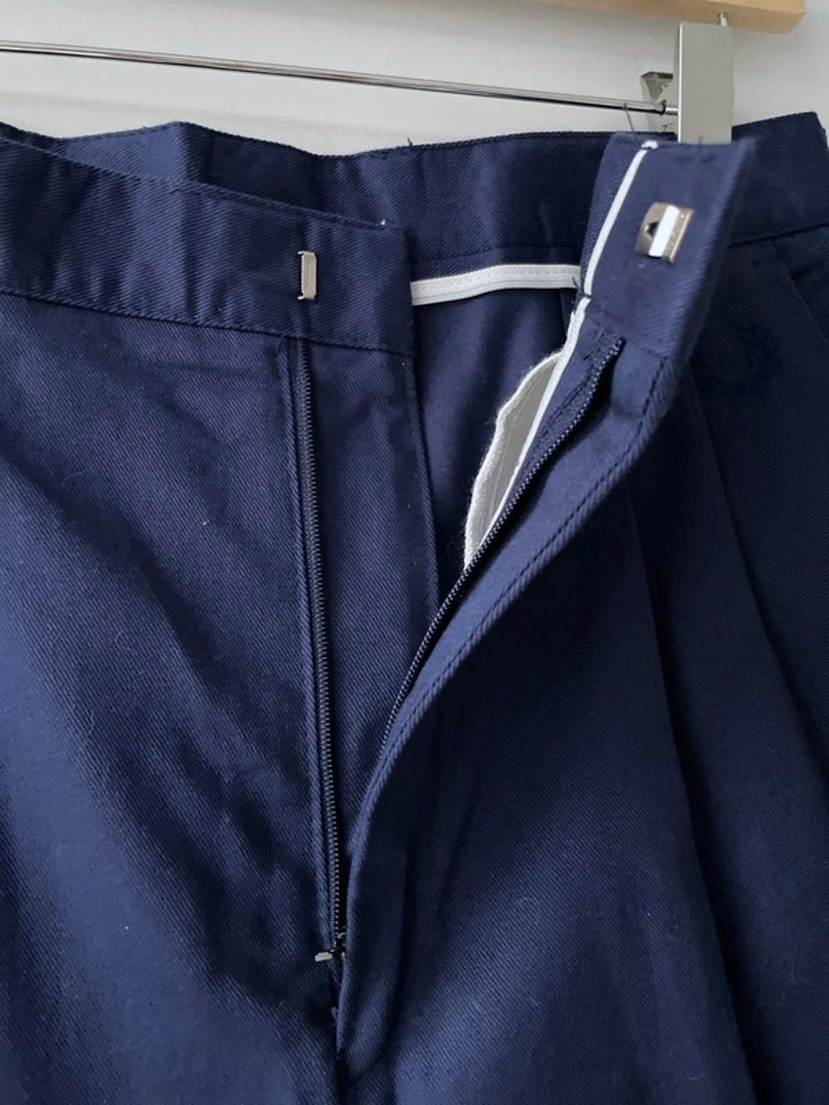 Men’s Fred Perry Double Pleated Wide Leg Chino Trousers In Navy - W30/L33 - 2873