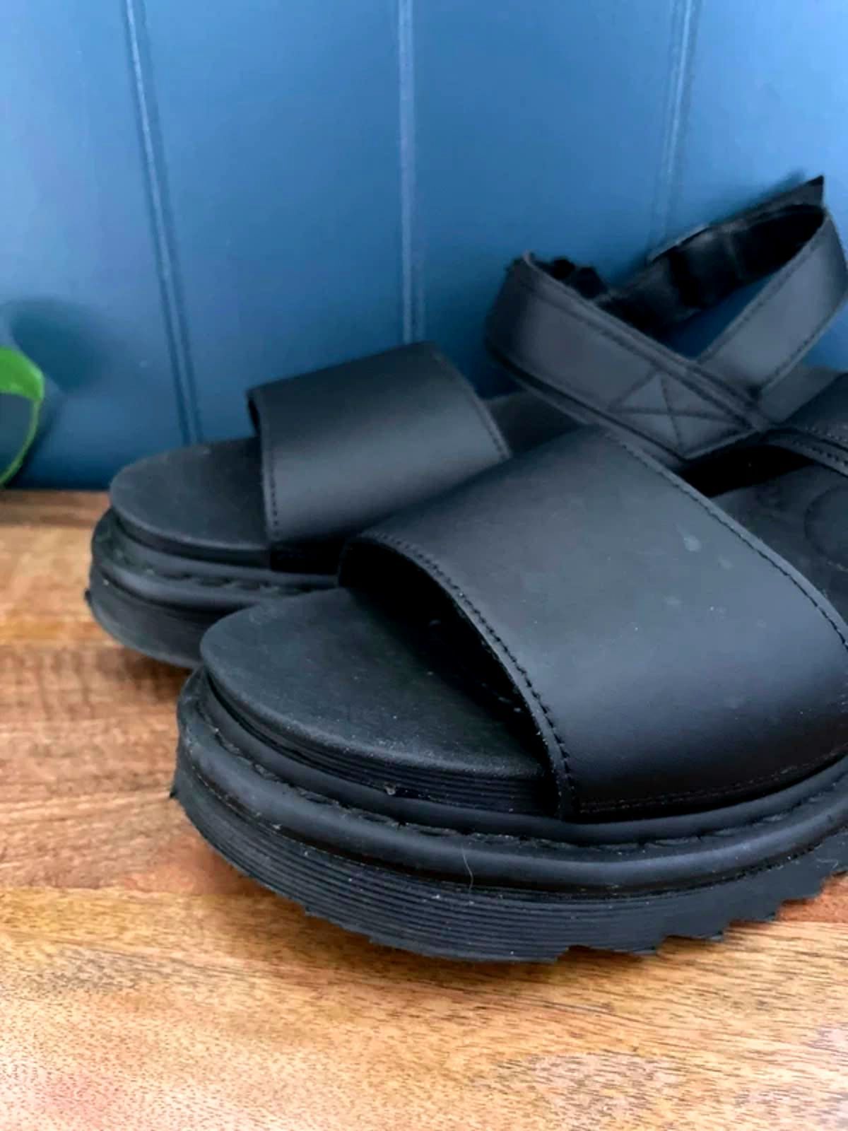 Men’s Dr Martens Voss Chunky Sole Sandals In Black - UK9 - 3046