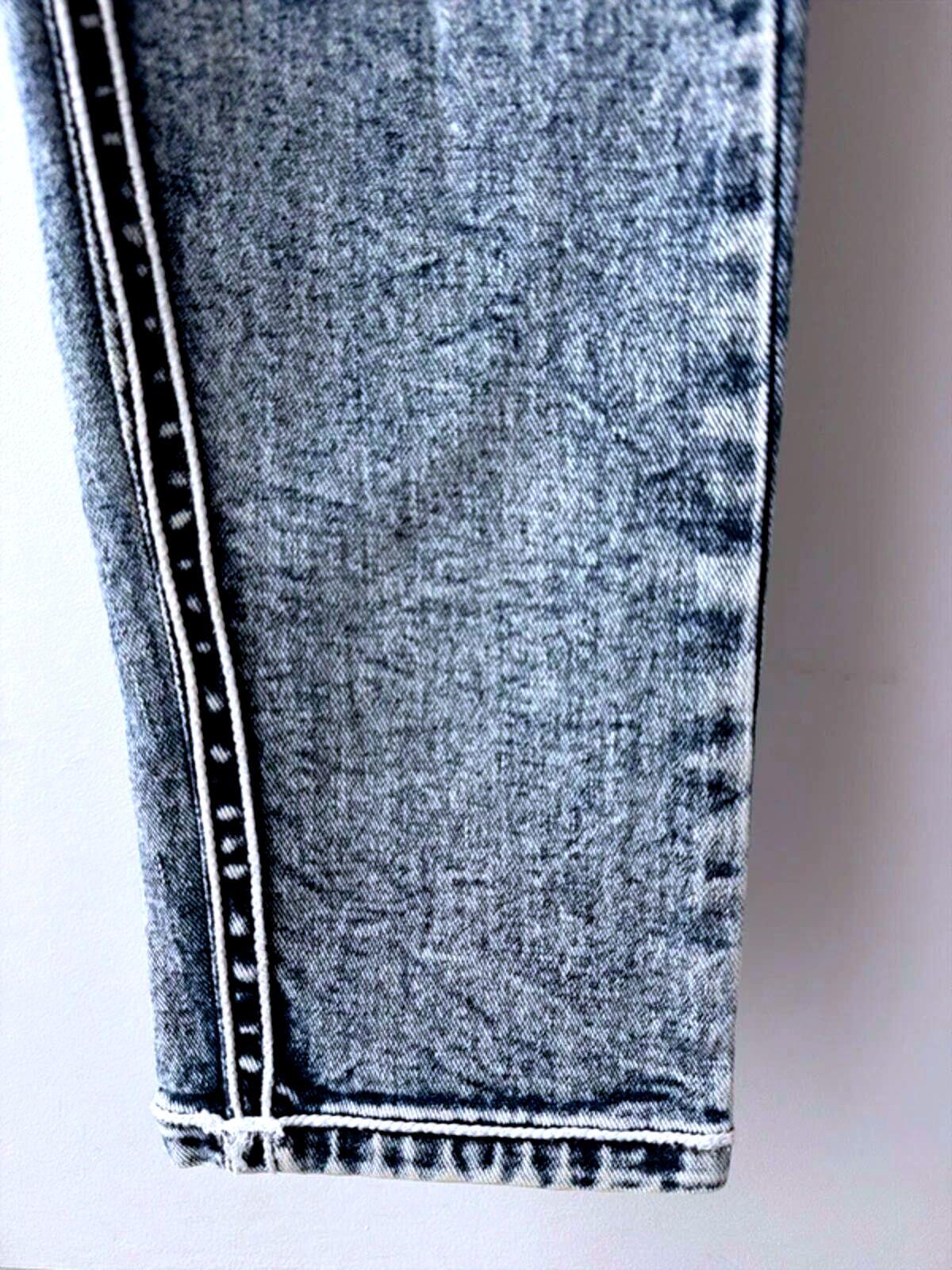 Women’s True Religion Made In The U.S.A Slim Fit Jeans In Blue - W32/L28 - 3319