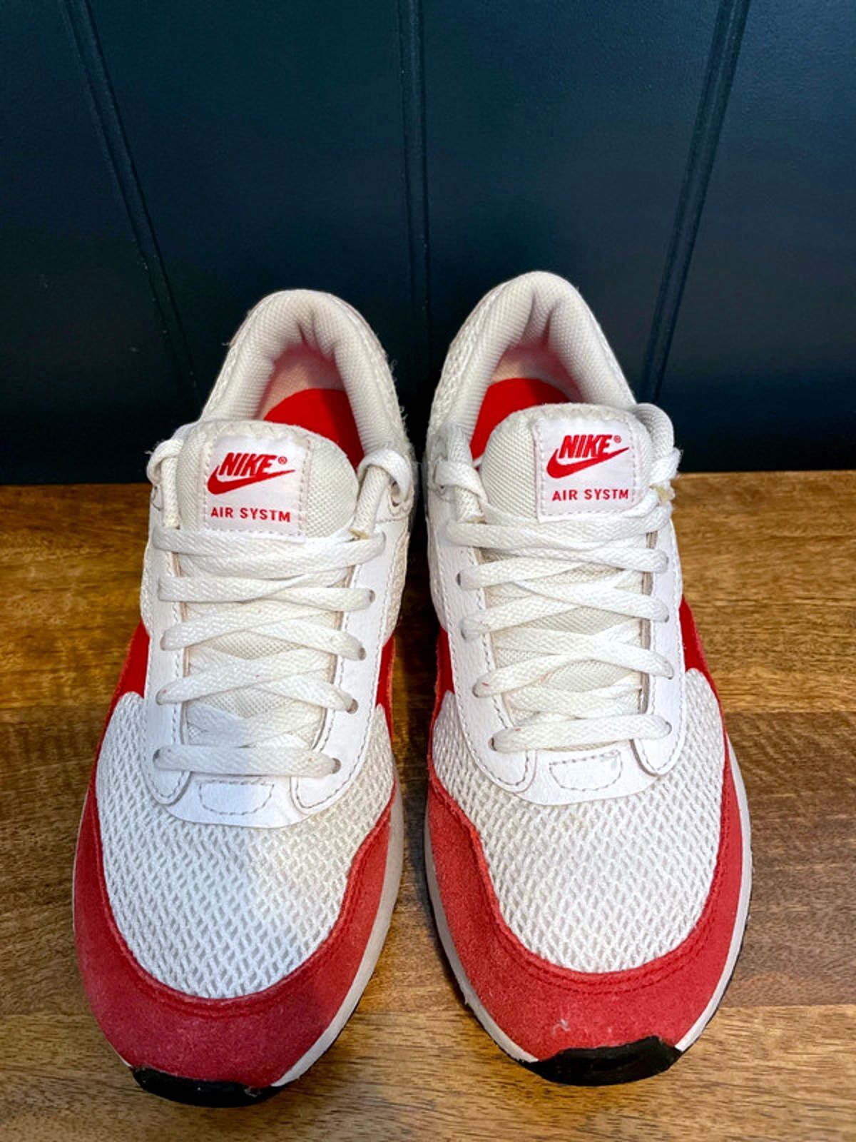 Women’s Nike Air Max SYSTM Trainers In White/University Red - UK 4.5 - 2606